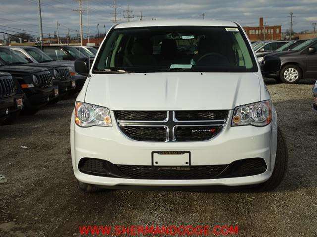 Dodge Grand Caravan 2017 photo 2